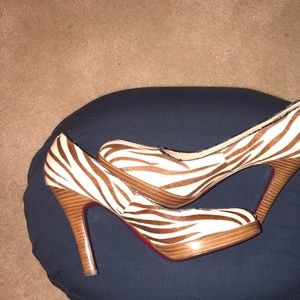 Oh Deer! Heels size 8.5